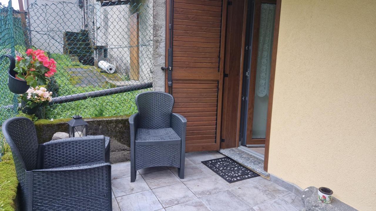 Casa Bat Apartment Mantello Exterior foto