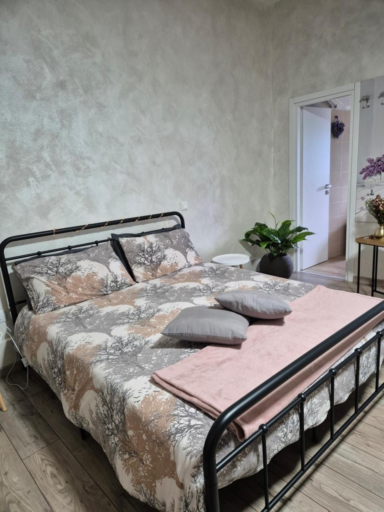 Casa Bat Apartment Mantello Cameră foto
